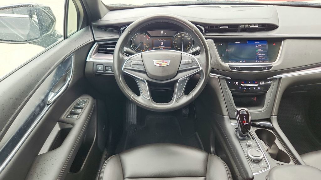 2022 Cadillac XT5 Luxury