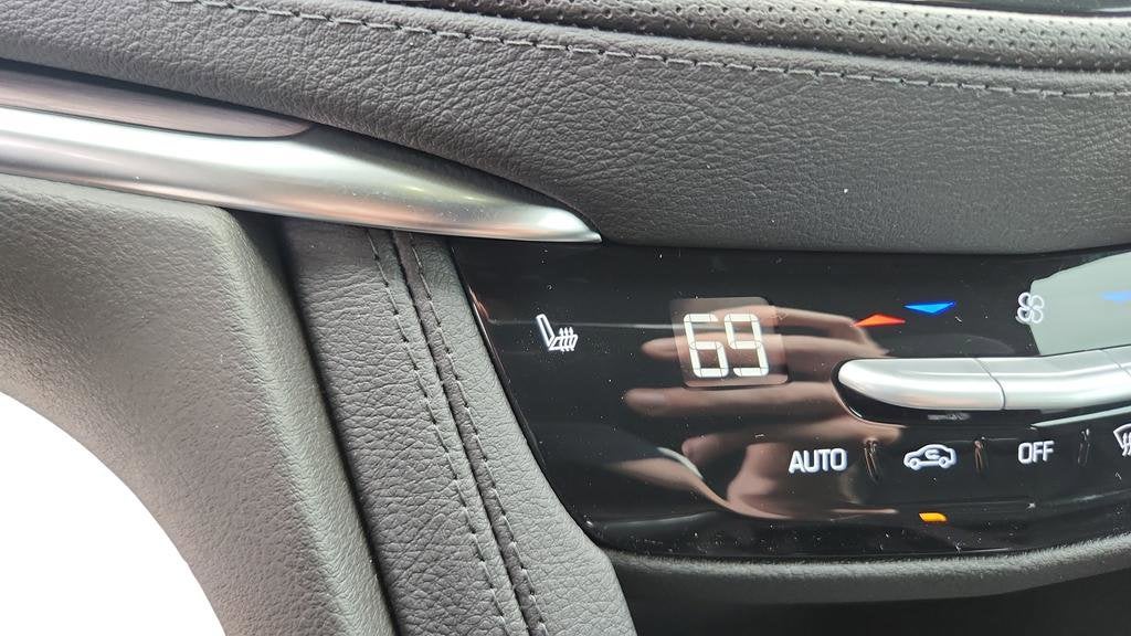 2026 Cadillac XT5 Luxury