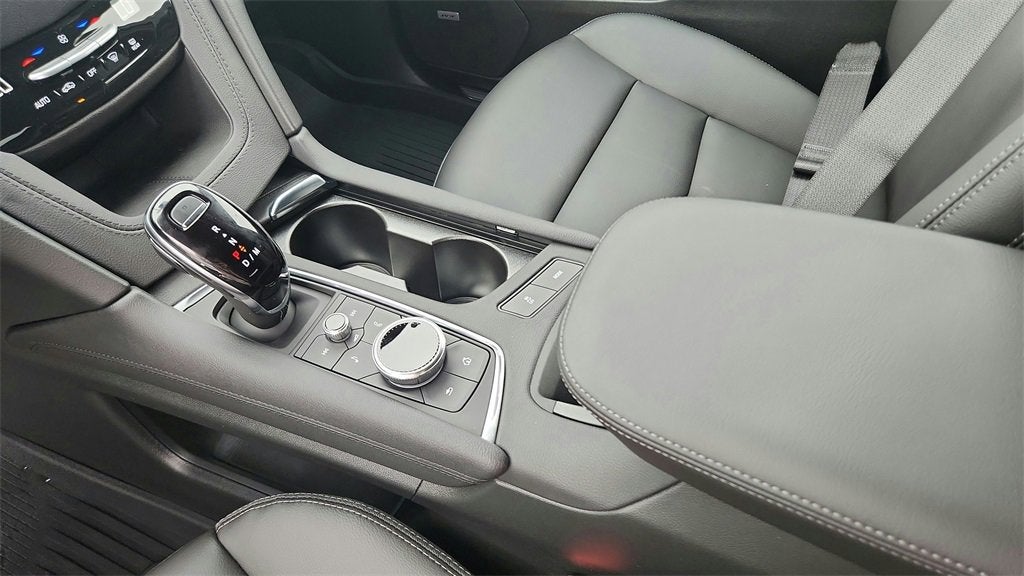 2026 Cadillac XT5 Luxury