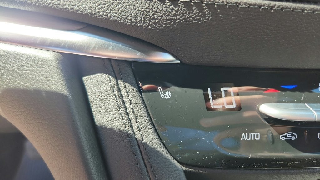 2026 Cadillac XT5 Luxury