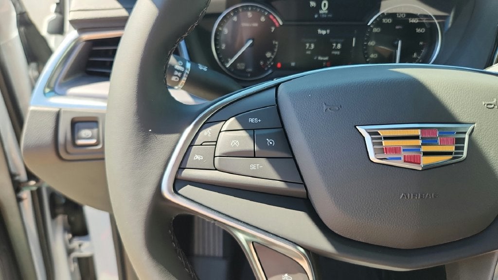 2026 Cadillac XT5 Luxury