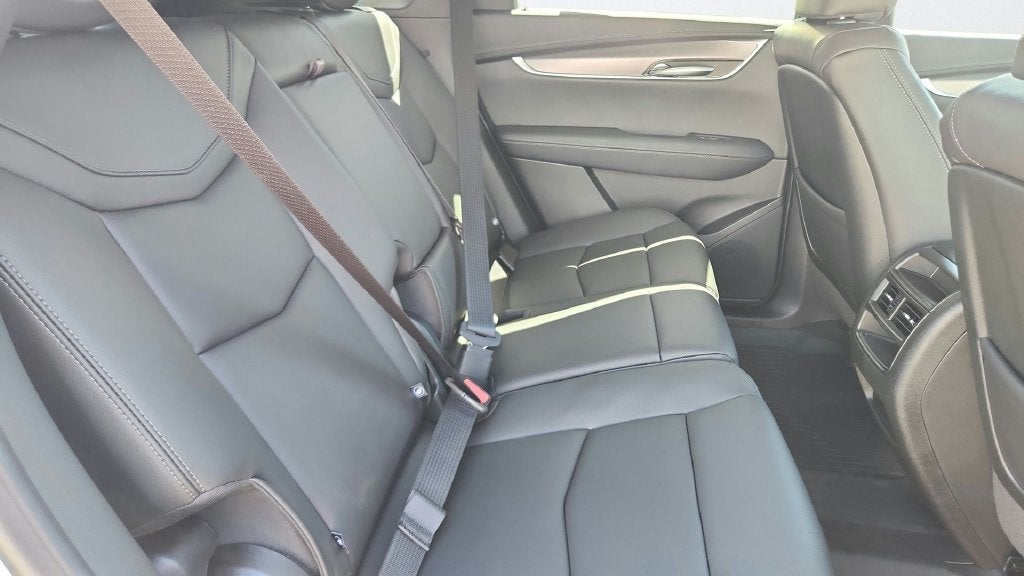 2026 Cadillac XT5 Luxury