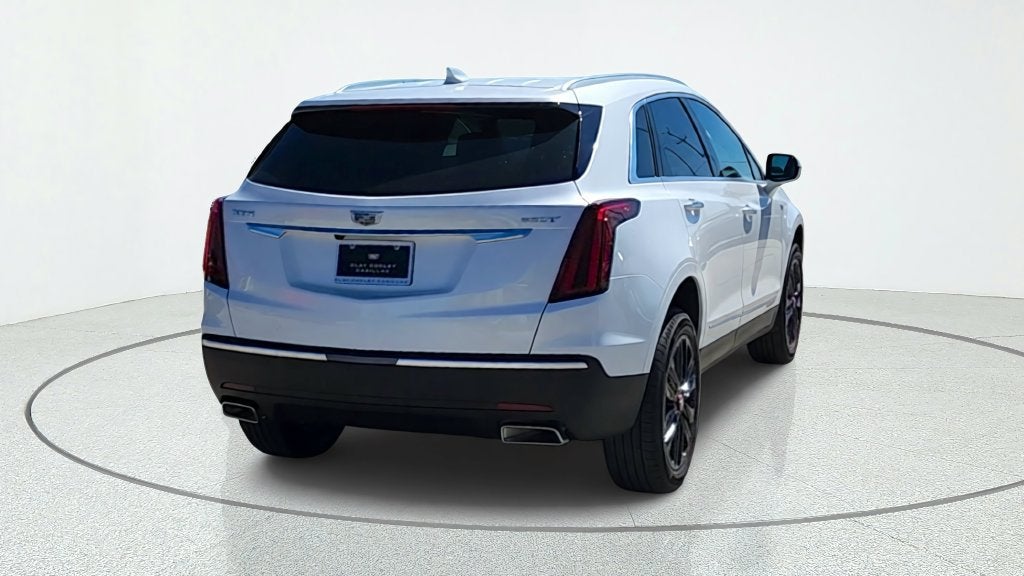 2026 Cadillac XT5 Luxury