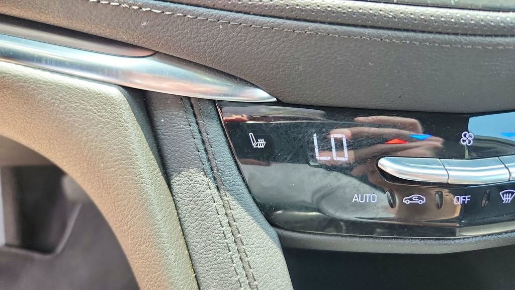 2023 Cadillac XT5 Luxury