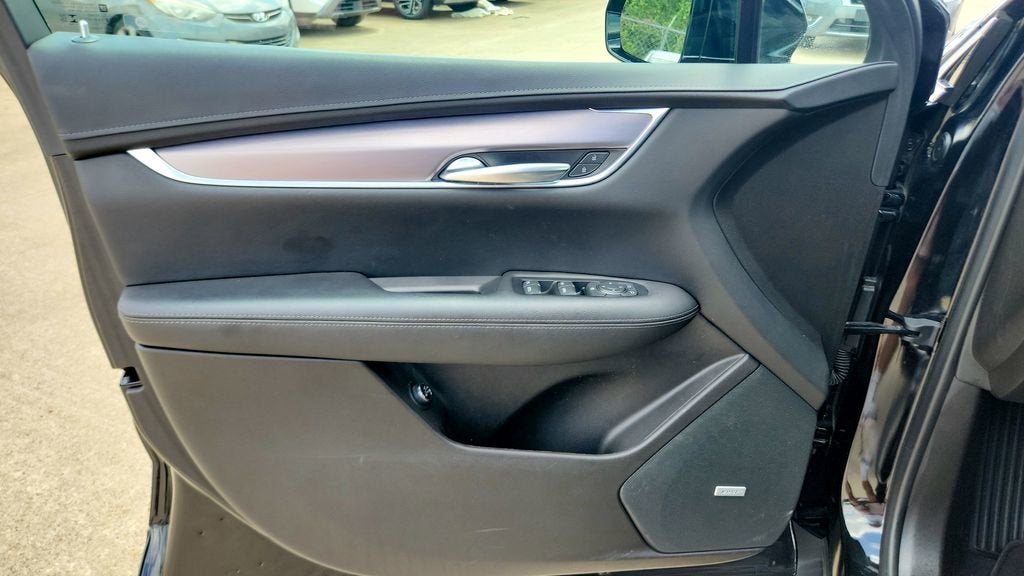 2023 Cadillac XT5 Luxury