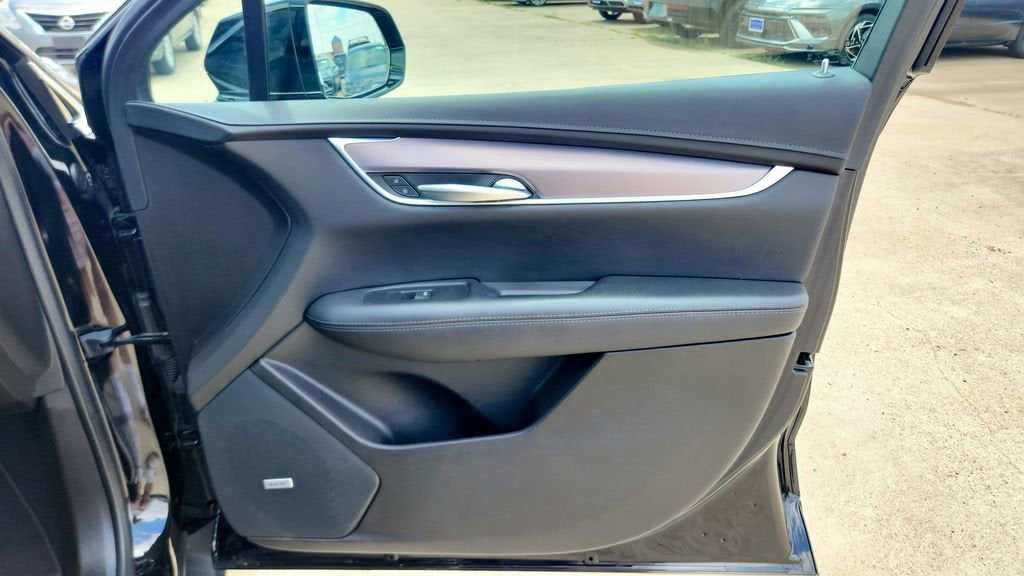 2023 Cadillac XT5 Luxury