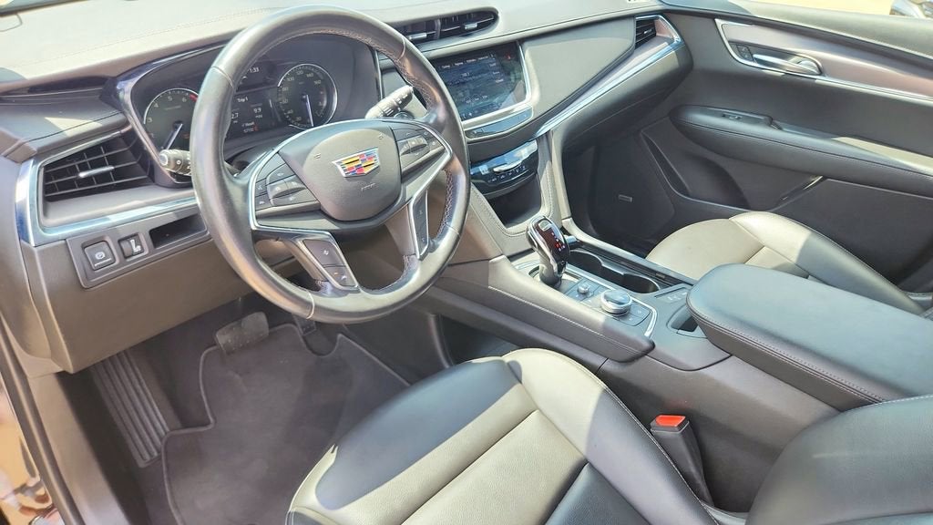 2023 Cadillac XT5 Luxury