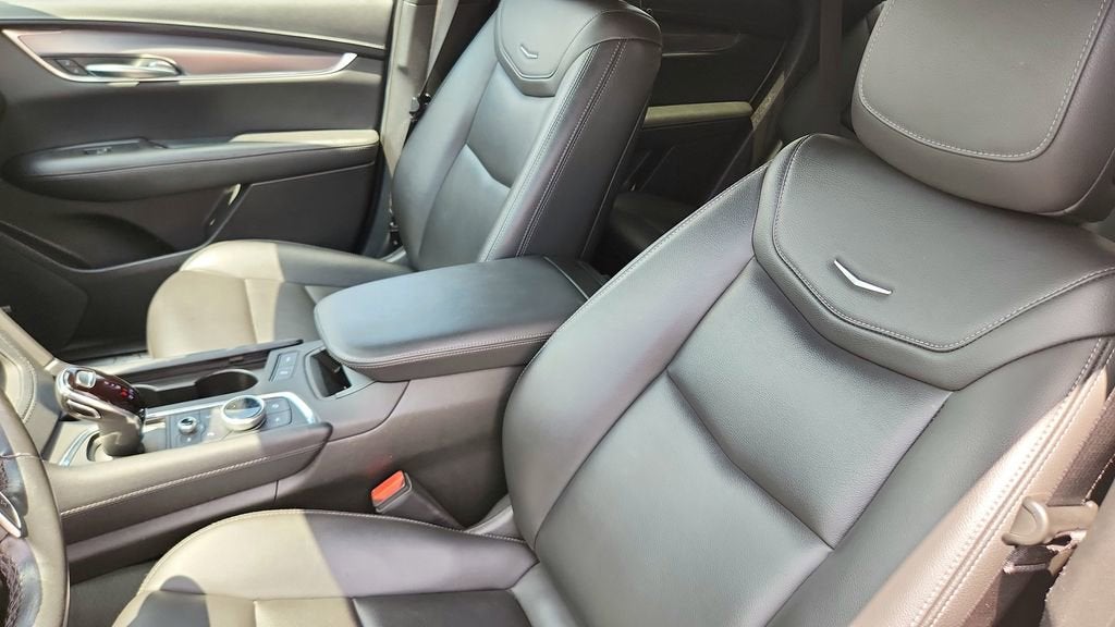 2023 Cadillac XT5 Luxury