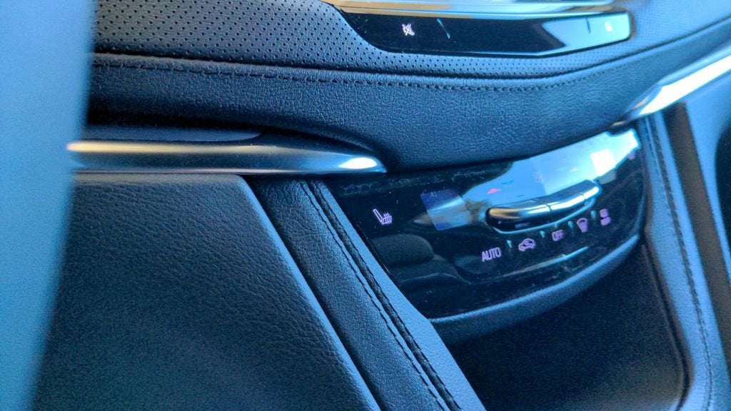 2022 Cadillac XT5 Luxury