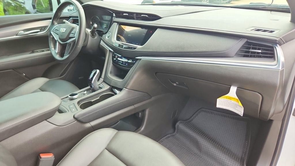 2022 Cadillac XT5 Luxury