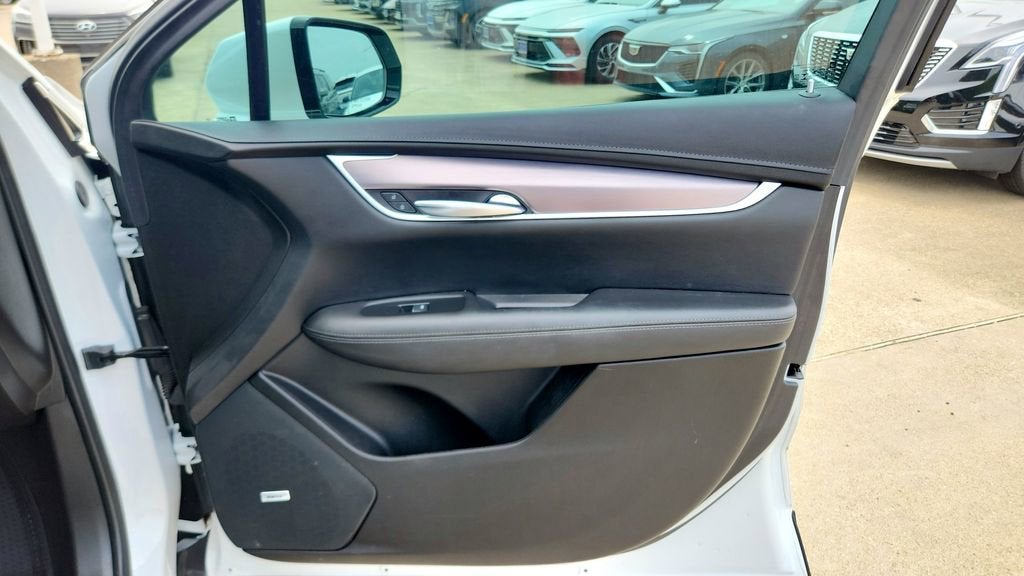 2022 Cadillac XT5 Luxury