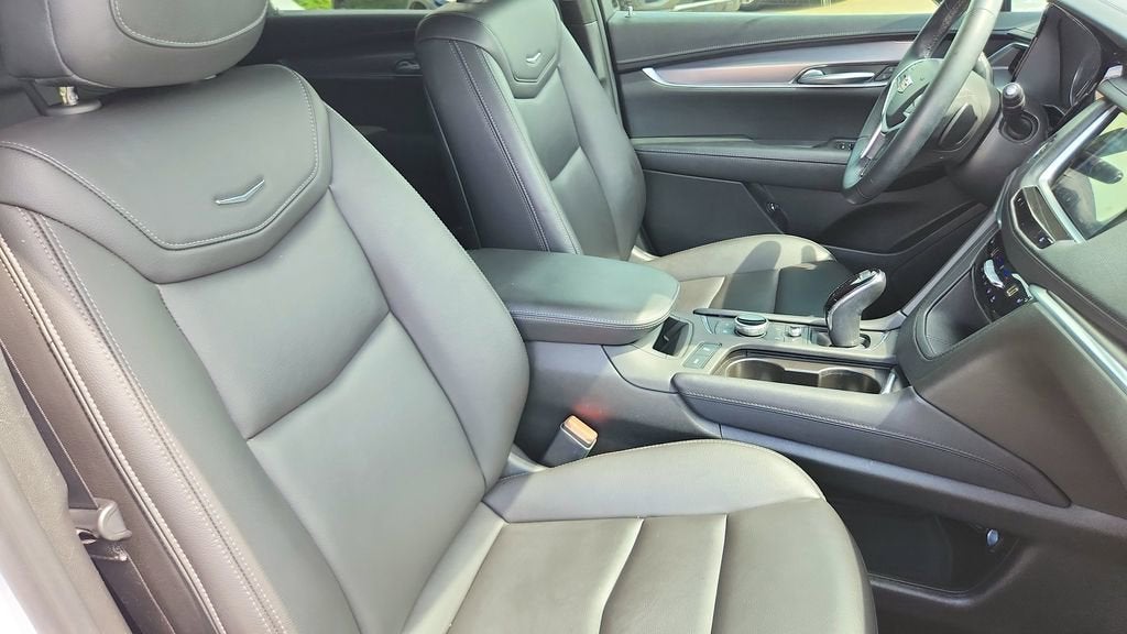 2024 Cadillac XT5 Luxury
