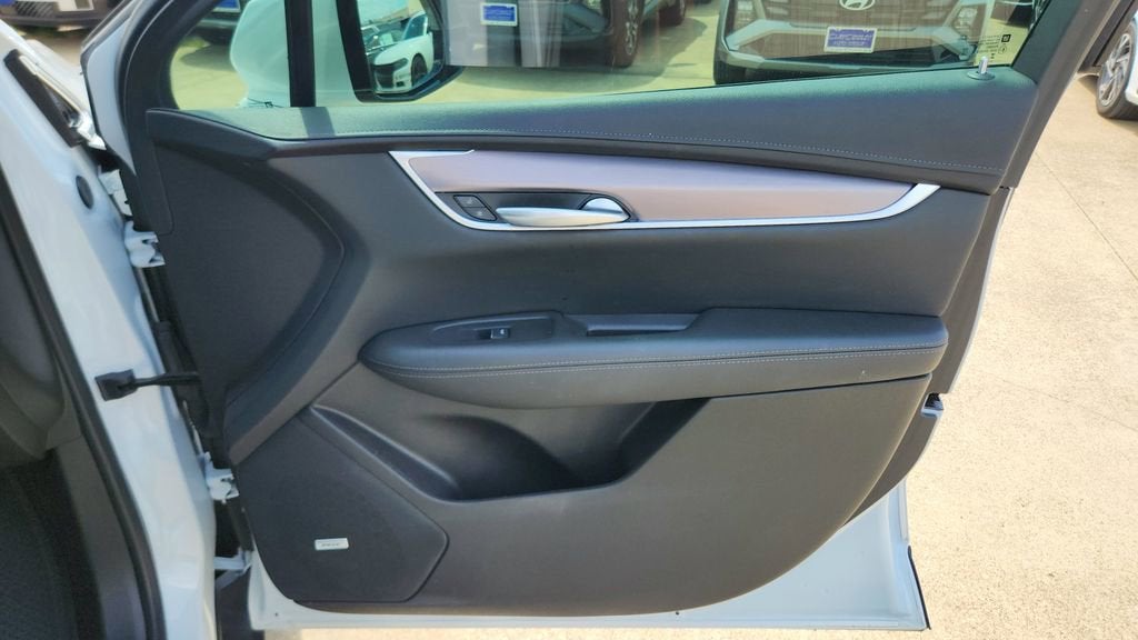2024 Cadillac XT5 Luxury