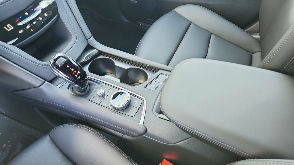 2026 Cadillac XT5 Luxury