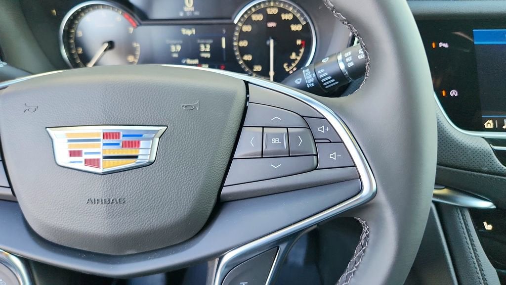 2026 Cadillac XT5 Luxury