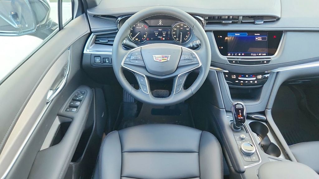 2026 Cadillac XT5 Luxury