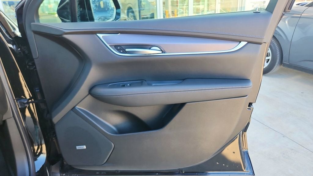 2026 Cadillac XT5 Luxury