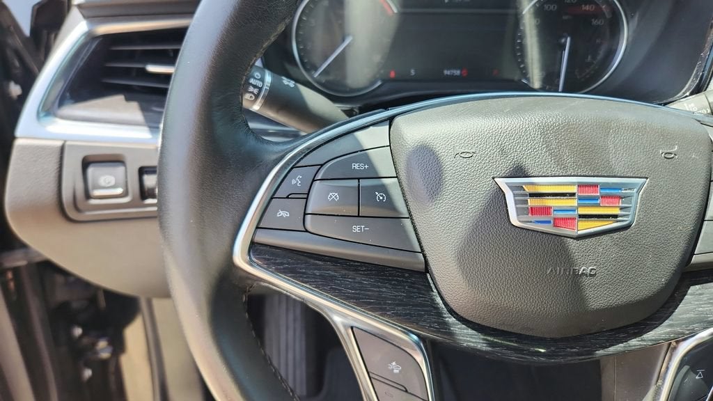 2022 Cadillac XT5 Premium Luxury