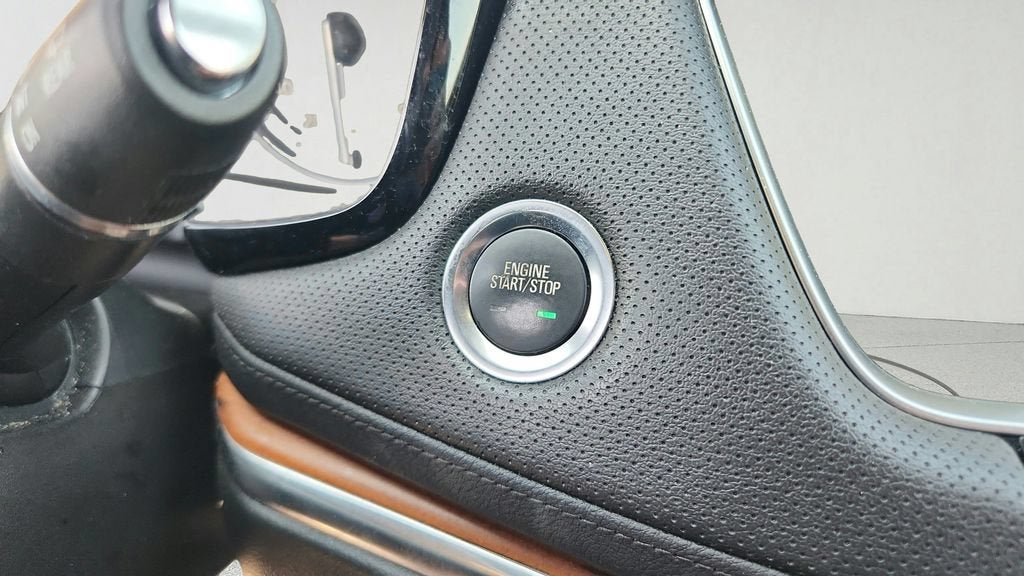 2023 Cadillac XT5 FWD Premium Luxury