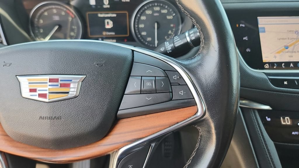 2023 Cadillac XT5 FWD Premium Luxury