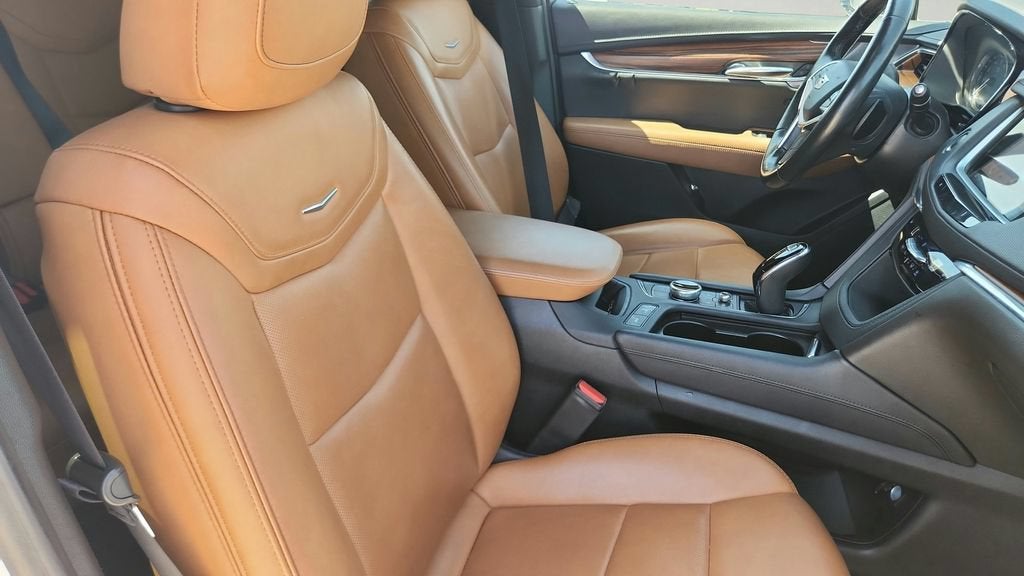 2023 Cadillac XT5 FWD Premium Luxury