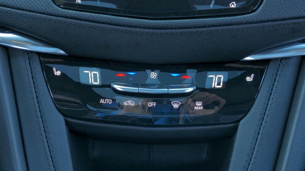 2023 Cadillac XT5 FWD Premium Luxury