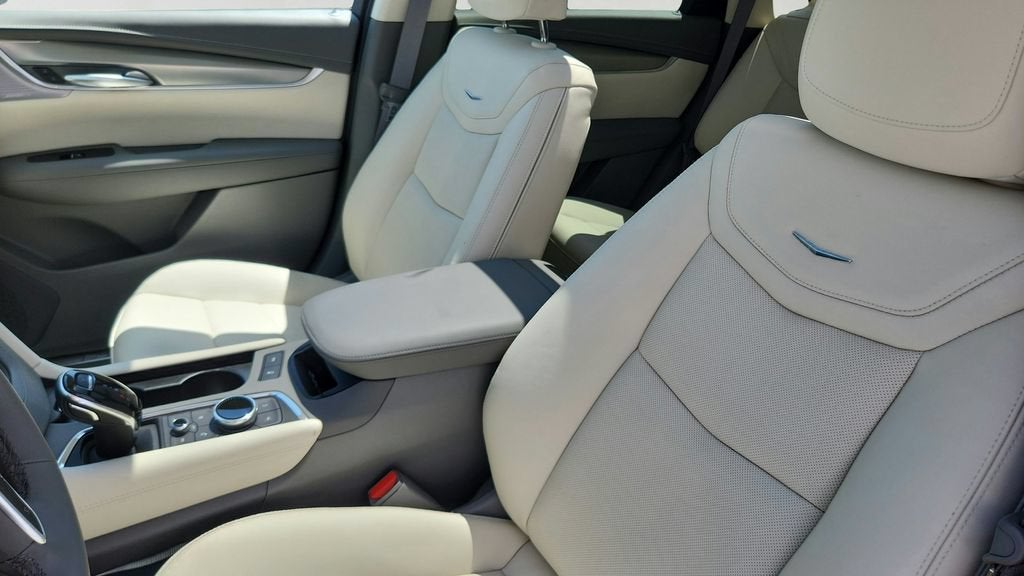 2026 Cadillac XT5 Premium Luxury - Photo 10