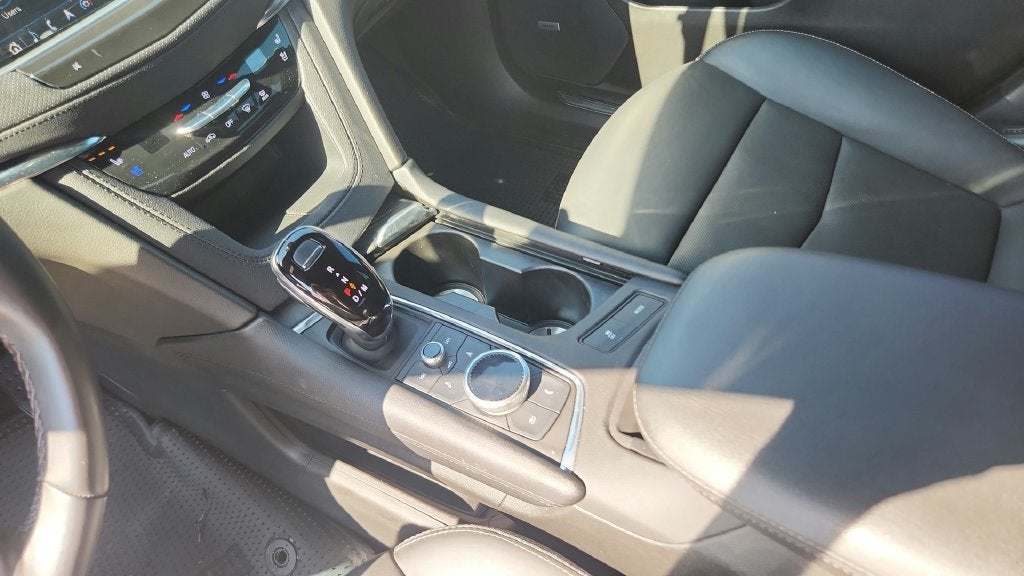 2023 Cadillac XT5 FWD Premium Luxury