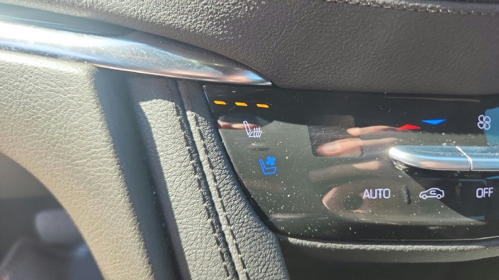 2023 Cadillac XT5 FWD Premium Luxury