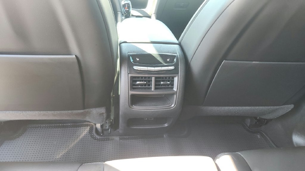 2023 Cadillac XT5 FWD Premium Luxury