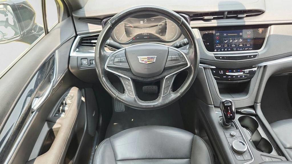 2023 Cadillac XT5 Premium Luxury