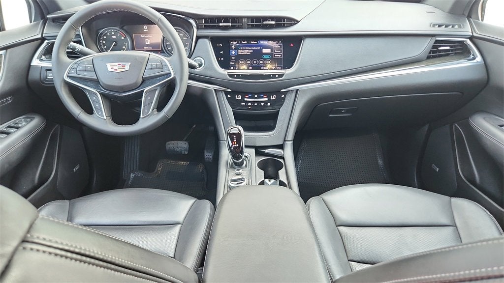 2022 Cadillac XT5 Premium Luxury