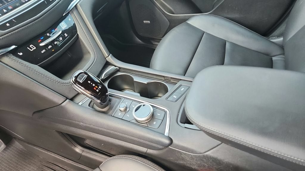 2024 Cadillac XT5 Sport