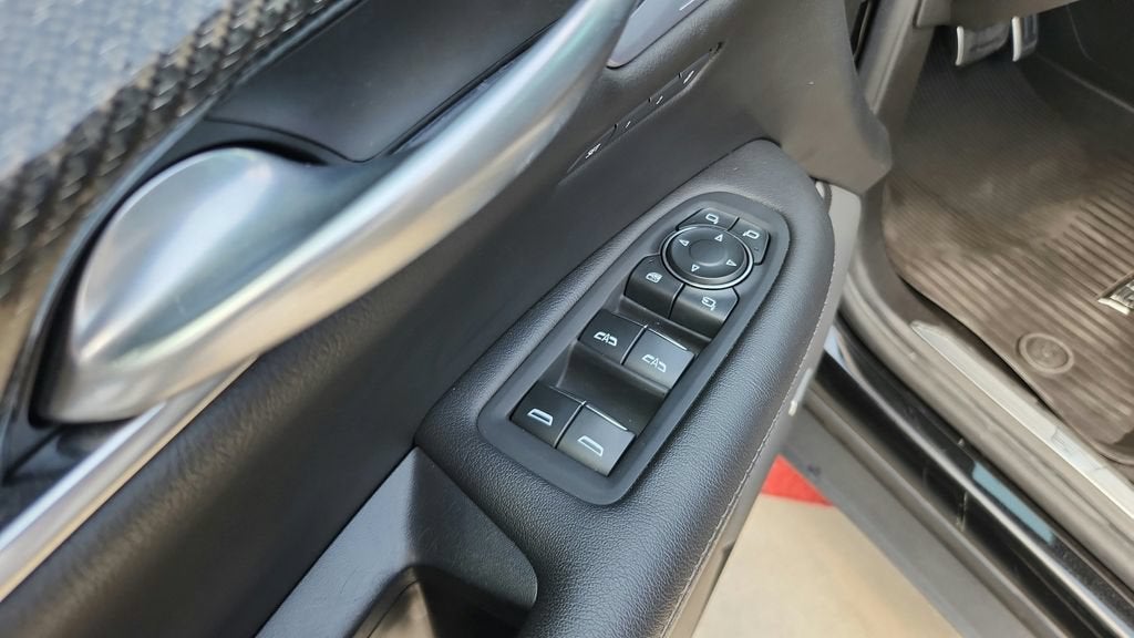 2024 Cadillac XT5 Sport