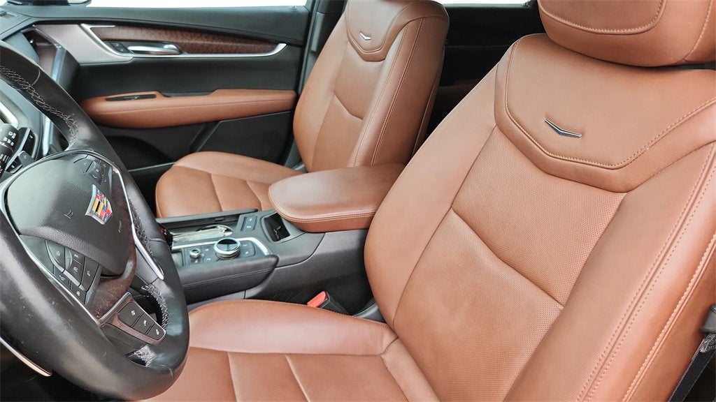 2023 Cadillac XT5 Sport