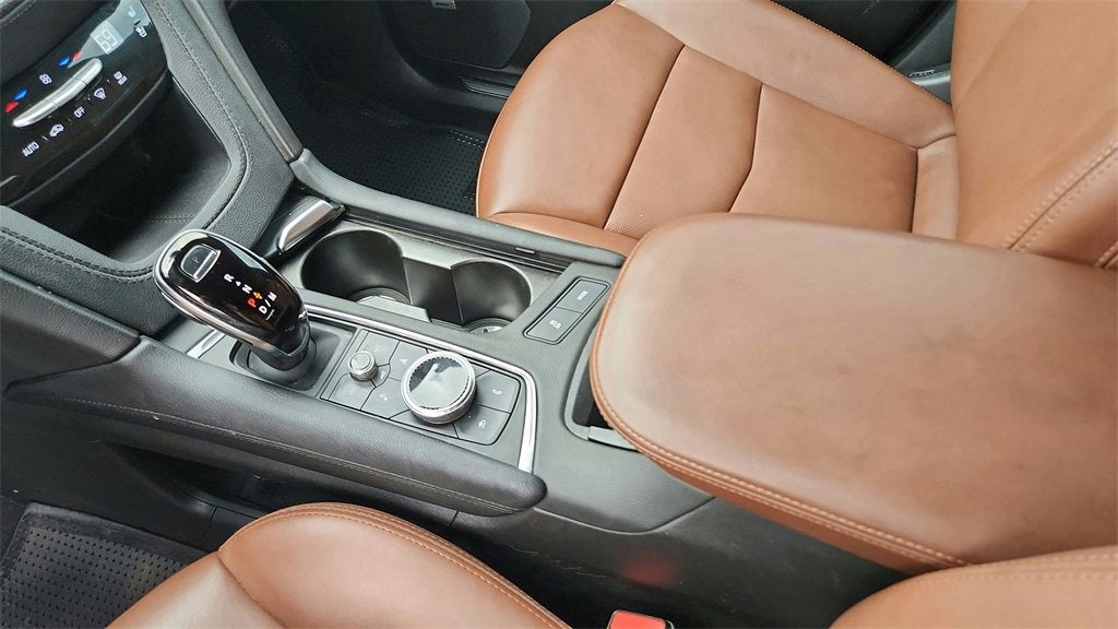 2023 Cadillac XT5 Sport