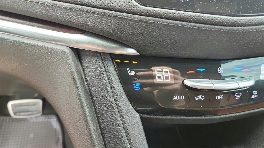 2023 Cadillac XT5 Sport