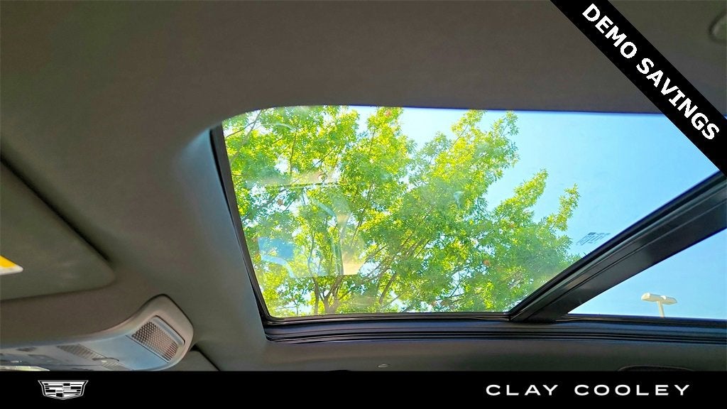 2025 Cadillac XT5 Sport