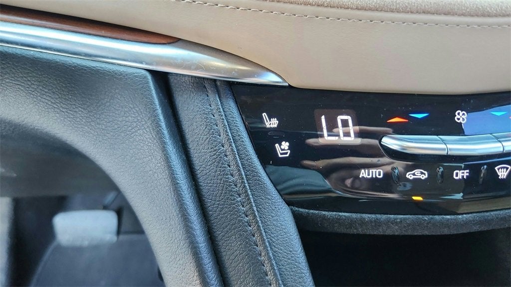 2018 Cadillac XT5 Platinum AWD