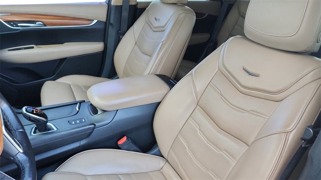 2018 Cadillac XT5 Platinum AWD