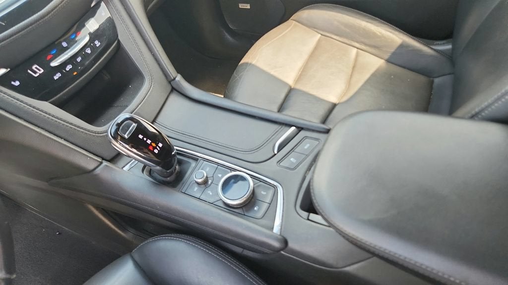 2022 Cadillac XT5 AWD Sport