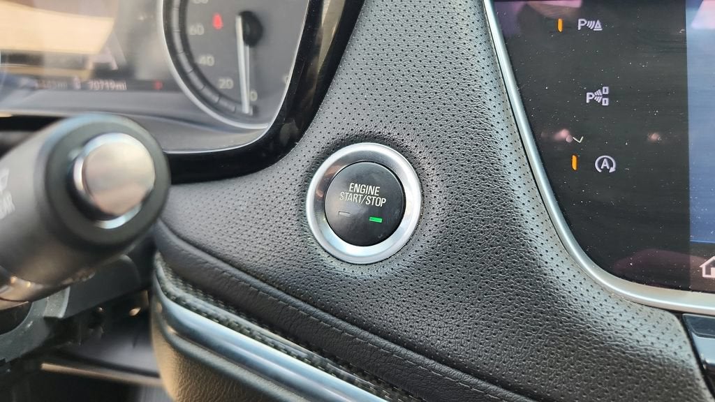 2022 Cadillac XT5 AWD Sport