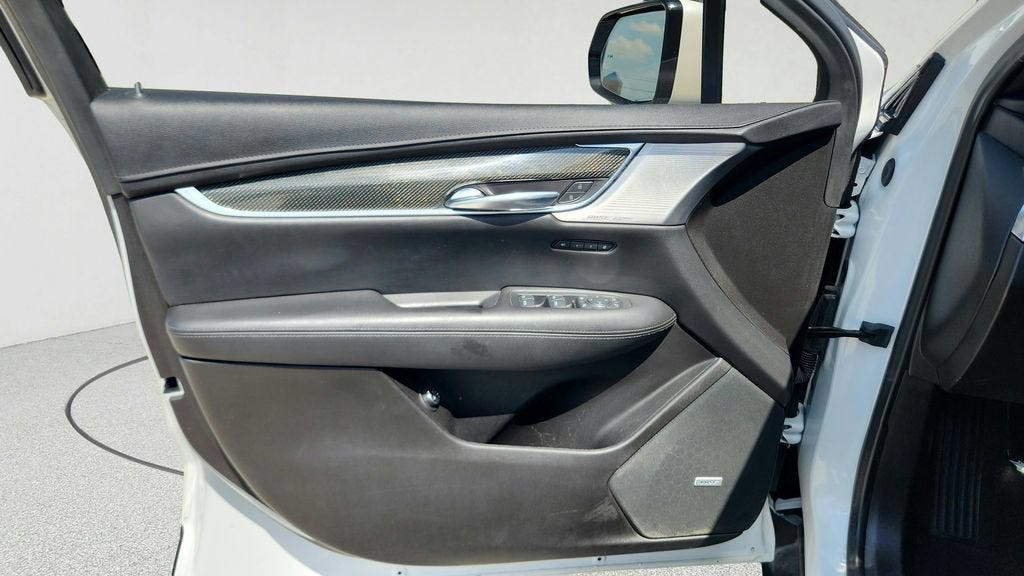 2022 Cadillac XT5 AWD Sport