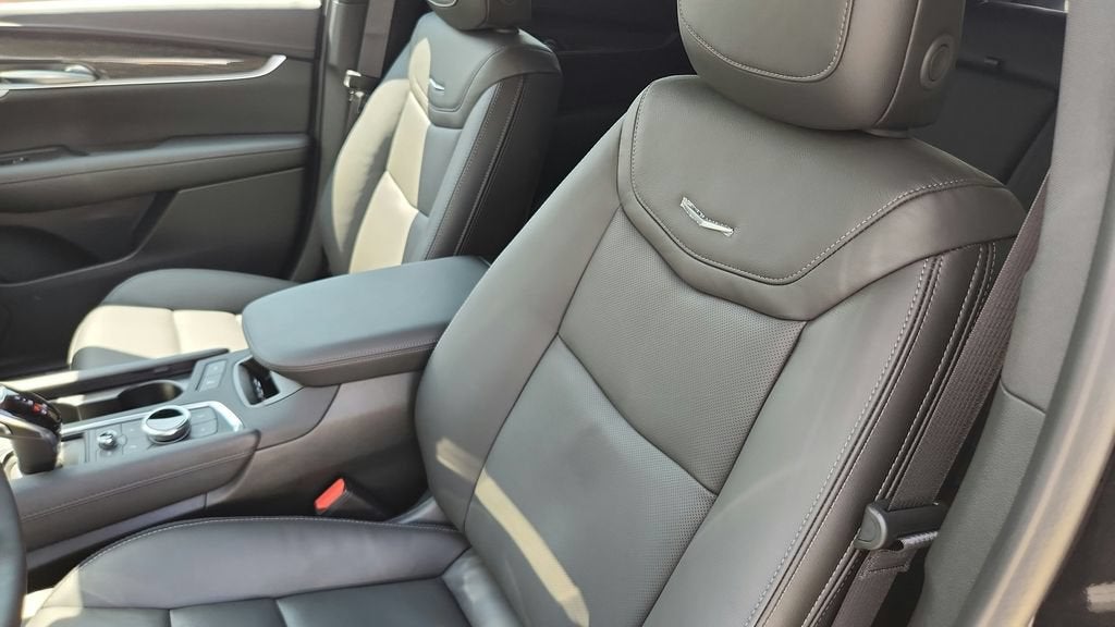 2026 Cadillac XT5 Sport