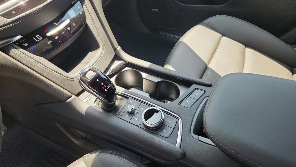 2026 Cadillac XT5 Sport