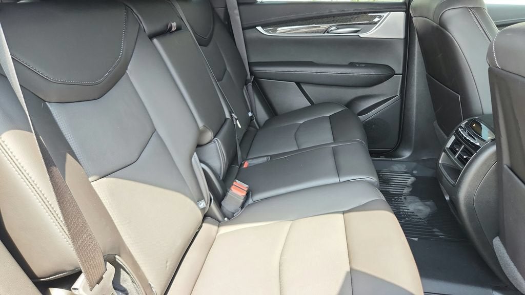 2026 Cadillac XT5 Sport