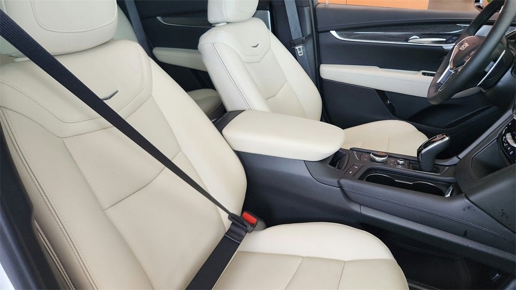 2026 Cadillac XT5 Sport