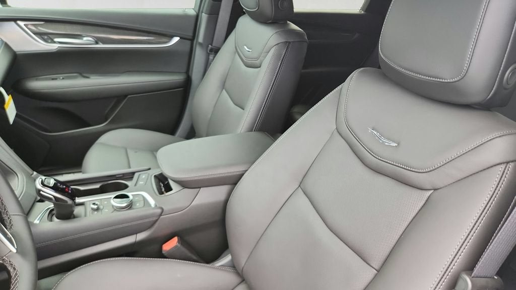 2026 Cadillac XT5 Sport