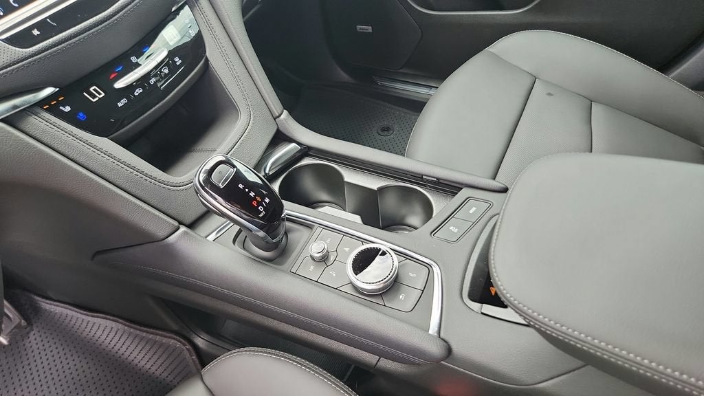 2026 Cadillac XT5 Sport