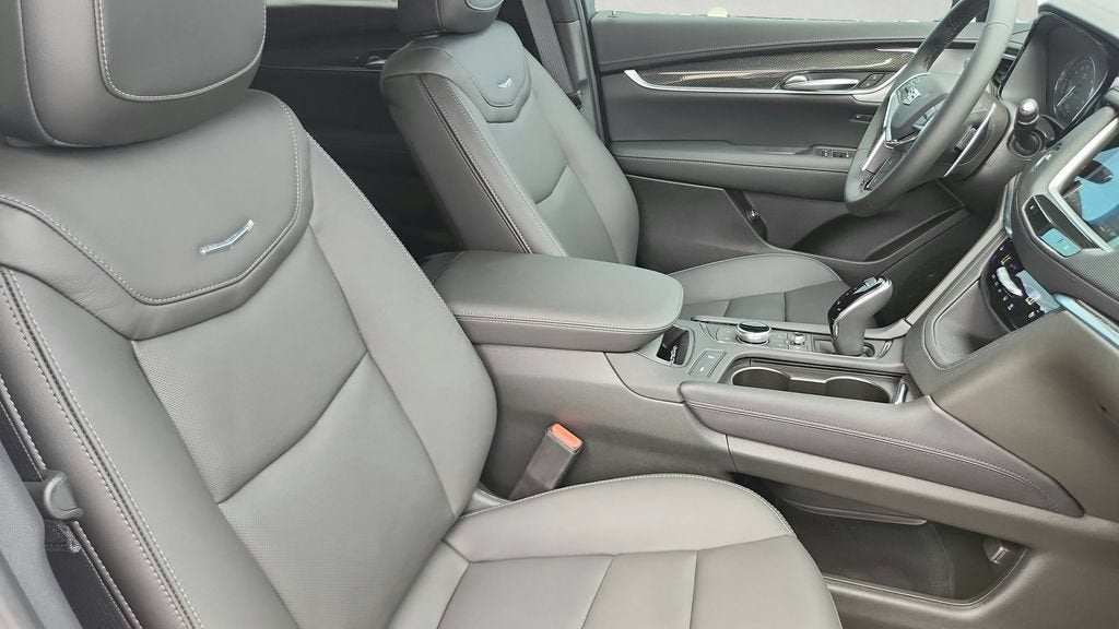 2026 Cadillac XT5 Sport